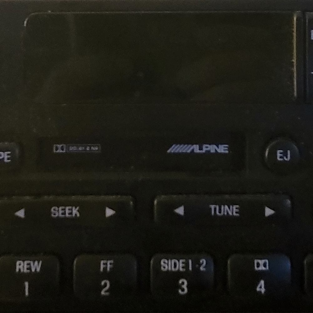 Factory Radio 1998-2002 Lincoln Town Car